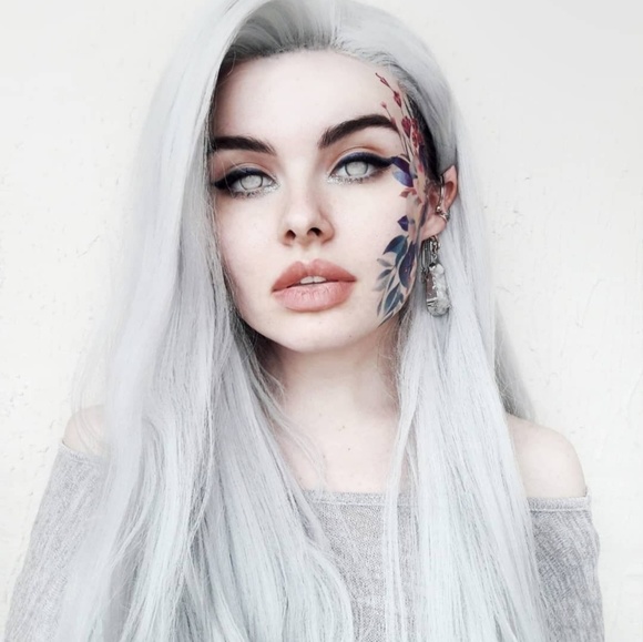 Accessories - Silver Light Gray Beauty Lace Front Wig